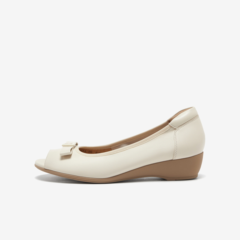 Bata浅口单鞋2025春季商场新款百搭羊皮软底鱼嘴通勤单鞋ACG32AU5