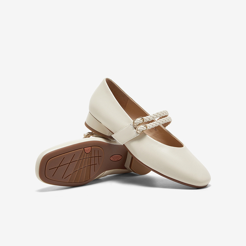 Bata玛丽珍女2025春季商场新款羊皮法式通勤浅口复古单鞋90216AQ5