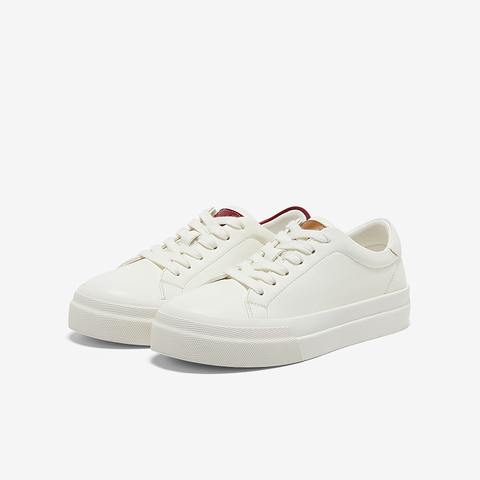 Bata小白鞋女2025春季新款通勤牛皮厚底百搭运动板鞋16152AM5