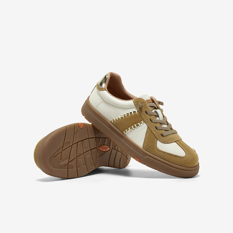 Bata休闲鞋女2025春商场新款牛皮通勤软底复古德训运动鞋AWB06AM5