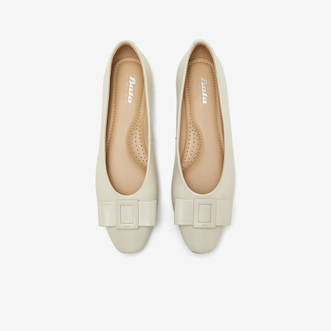 Bata浅口单鞋女2025春商场舒适通勤羊皮软底蝴蝶结奶奶鞋9362DAQ5