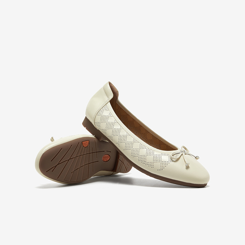 Bata浅口单鞋女2025夏季商场新款通勤蝴蝶结软底奶奶鞋UNL11BQ5