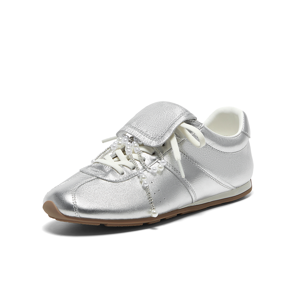 Bata小白鞋女2025夏季新款透气休闲德训珠珠百搭通勤鞋50081BM5