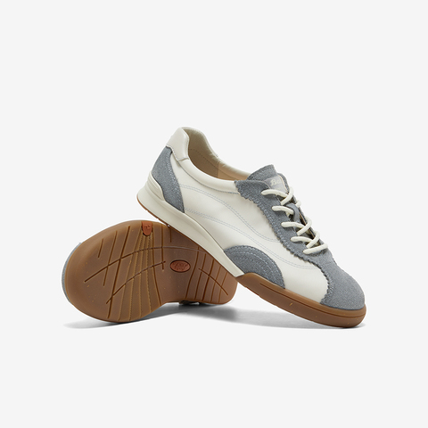 Bata休闲鞋女2025夏季新款牛剖皮通勤软底复古德训运动鞋ACO22BM5