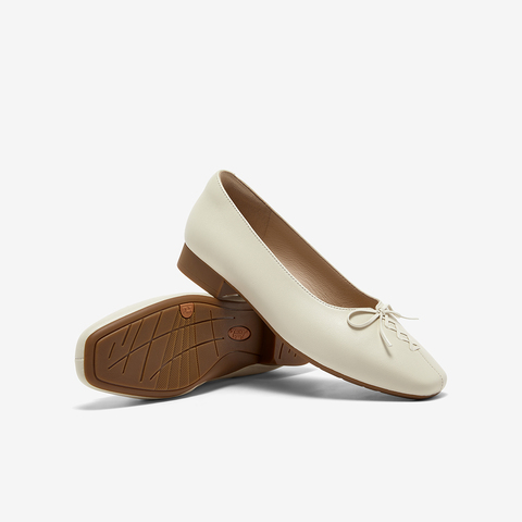 Bata浅口单鞋女2025秋商场新款羊皮粗跟通勤优雅软底单鞋AWV51CQ5