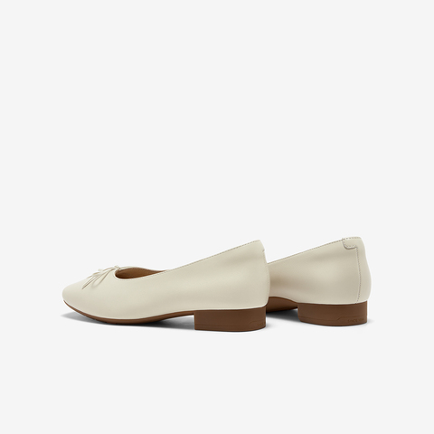 Bata浅口单鞋女2025秋商场新款羊皮粗跟通勤优雅软底单鞋AWV51CQ5