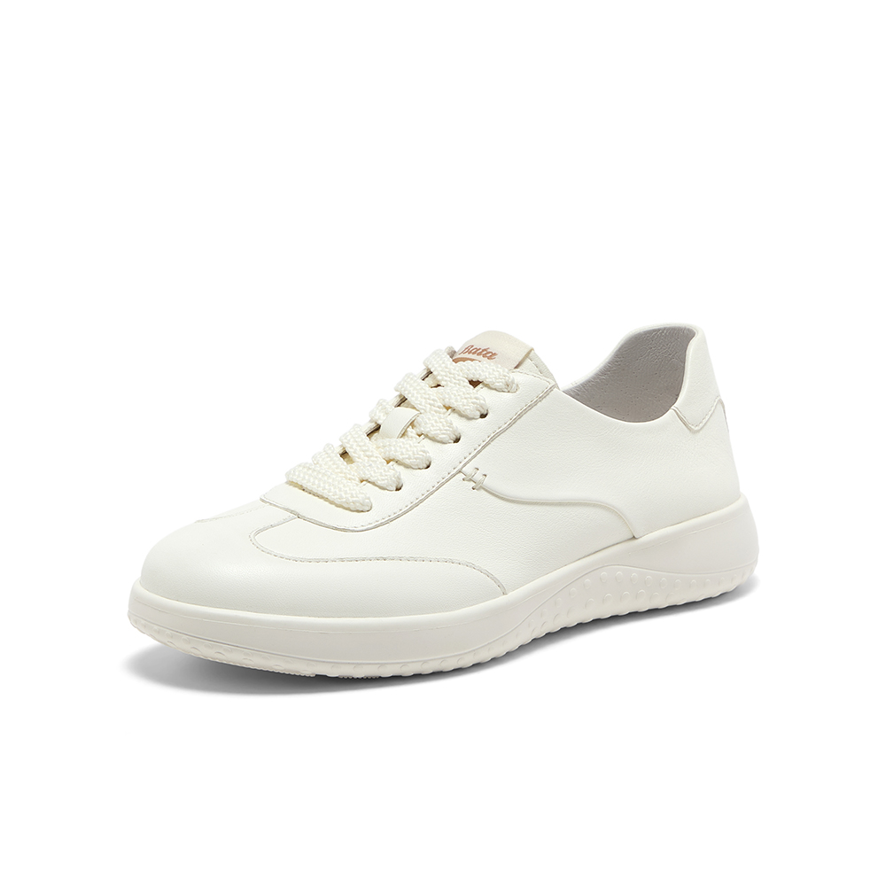 Bata小白鞋女2025秋季商场新款牛皮通勤轻便百搭休闲鞋WRVM4CM5