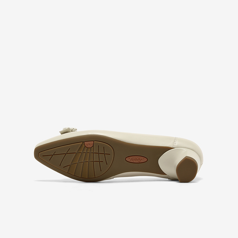 Bata浅口单鞋女2025秋商场新款羊皮粗跟通勤优雅软底单鞋6298DCQ5