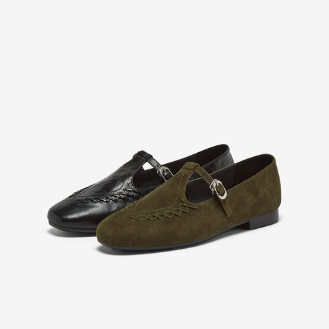 Bata乐福鞋女2025秋季商场新款复古英伦风羊皮软底单鞋AVL34CA5