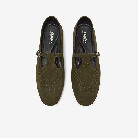 Bata乐福鞋女2025秋季商场新款复古英伦风羊皮软底单鞋AVL34CA5