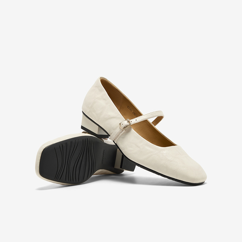 Bata玛丽珍女2025秋商场新款羊皮法式通勤百搭粗跟浅口鞋63191CQ5