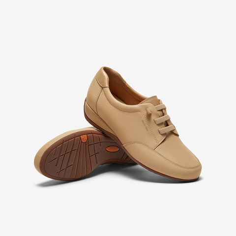 Bata休闲鞋女2025秋季商场新款牛皮通勤百搭时尚软底单鞋APZ21CM5