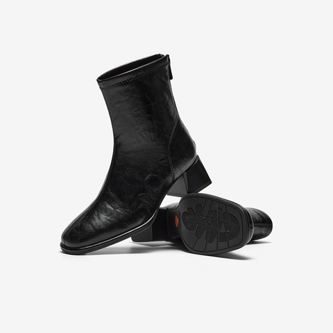 Bata弹力瘦瘦靴女2025冬季商场新款通勤百搭粗跟时装靴AAH40DZ5