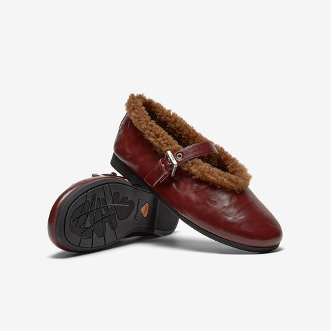 Bata玛丽珍女2025冬商场新款羊皮书通勤柔软毛毛软底单鞋AUO26DQ5