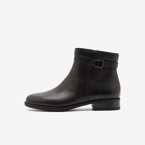 Bata时装靴女2025冬季商场新款羊皮通勤软底粗跟短筒靴AWG44DD5