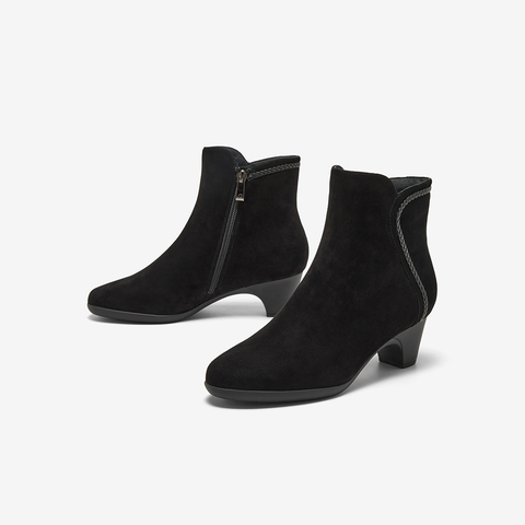 Bata时装靴女2025冬季商场新款羊皮软底通勤百搭短筒靴AQ776DD5