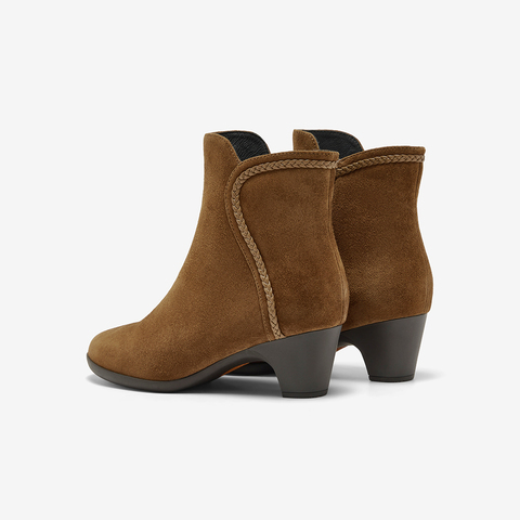 Bata时装靴女2025冬季商场新款羊皮软底通勤百搭短筒靴AQ776DD5