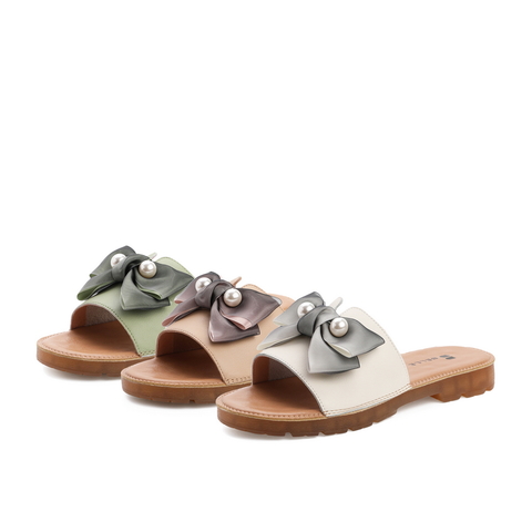 百丽时尚一字拖女2021夏新牛皮革甜美蝴蝶结平底凉拖鞋22966BT1