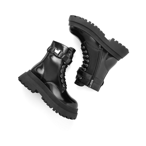 百丽潮酷厚底靴女2021冬新时尚金属扣英伦风女靴B0678DZ1