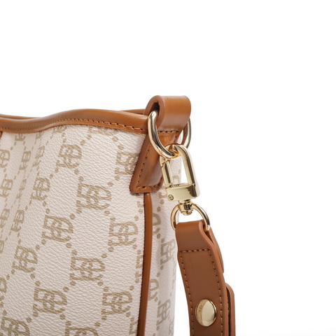 人造革时尚背提包