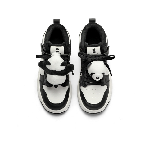 百丽撞色板鞋童2023冬商场同款黑白可爱熊猫高帮鞋52780D83