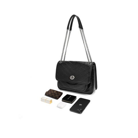 百丽包包女2024春新款时尚通勤褶皱油蜡皮简约休闲小方包X6881AX4