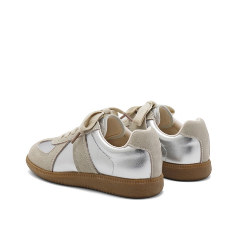 百丽复古阿甘德训鞋童鞋女2024秋季新款商场同款休闲板鞋31010C84