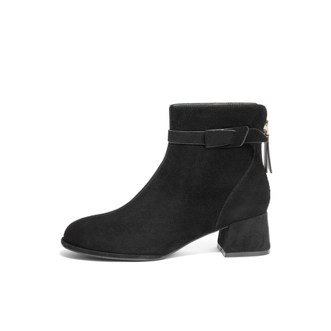 百丽优雅短筒时装靴女2024冬新商场同款真皮显瘦舒适短靴B9A1DDD4