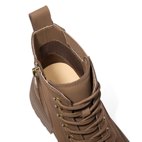 百丽百搭时尚马丁靴女2024冬新商场同款真皮户外徒步短靴B8P1DDD4