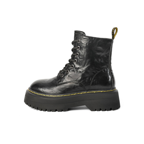 百丽街头复古马丁靴女2024冬新户外徒步短靴B8K1DDZ4