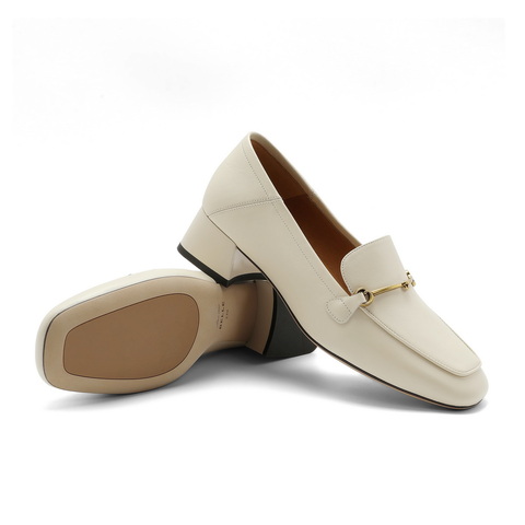 百丽马衔扣通勤乐福鞋女24秋新商场同款平跟单鞋BZ521CA4