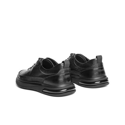 百丽打孔透气休闲健步鞋男2025夏季舒适潮搭户外运动板鞋A1953BM4