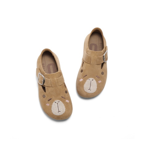 百丽休闲舒适吐司鞋女2025春新商场同款可爱透气儿童板鞋84029A85