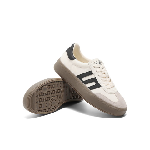 百丽休闲舒适德训鞋女2025春新时尚百搭板鞋D3A2DAM5