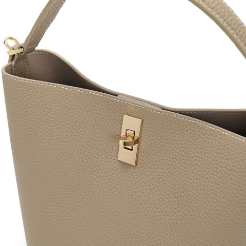 百丽包包女2025新款质感简约休闲百搭单肩斜挎手提水桶包BL812BX5