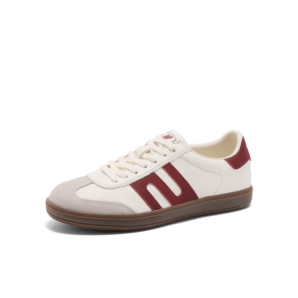 百丽跑道家族德训鞋女2025春新时尚舒适软底板鞋C1H3DAM5