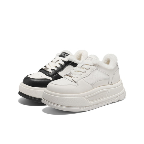 百丽简约休闲板鞋女2025春新属实厚底鞋B2457AM5