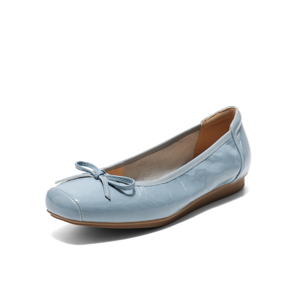 百丽气质平跟单鞋女2025春新商场同款真皮舒适浅口单鞋B3W2DAQ5