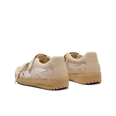 百丽运动风休闲玛丽珍鞋女2025春新魔术贴休闲德训鞋D8N1DAA5