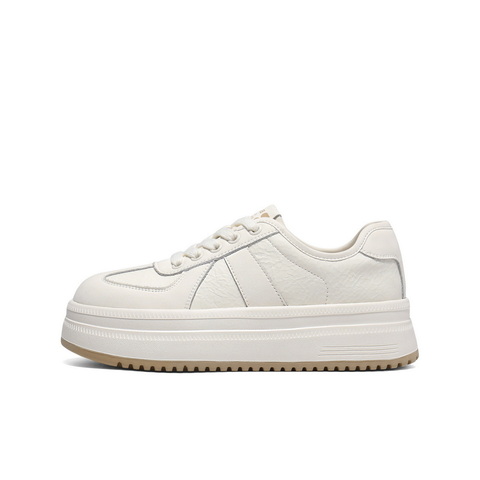 百丽休闲圆头板鞋2025春新增高厚底小白鞋B2529AM5