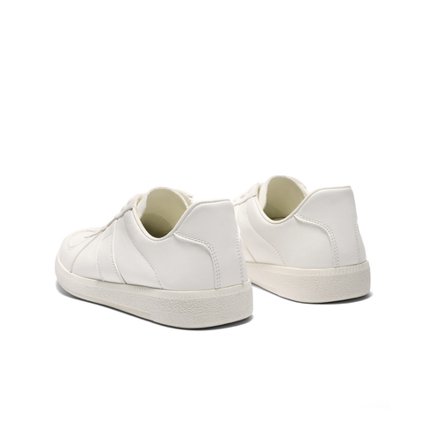 百丽时尚百搭小白鞋男2025新款夏商场同款牛皮革休闲板鞋8TD01BM5