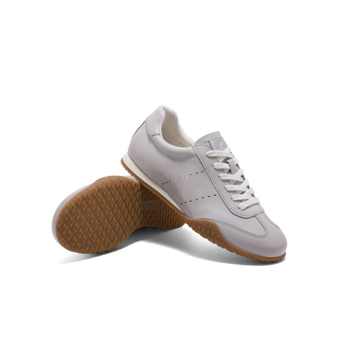 百丽休闲舒适阿甘鞋女2025春新时尚百搭板鞋3QS24AM5