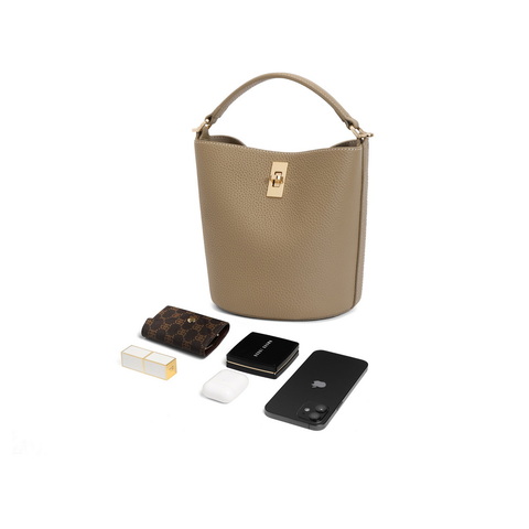 百丽包包女2024新商场同款通勤杏仁包单肩斜挎手提水桶包BL766AX5