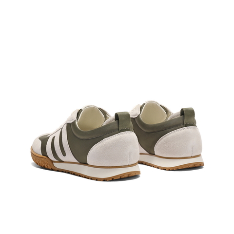 百丽休闲运动鞋男2025秋季新商场同款复古德训慢跑阿甘鞋8UC01CM5