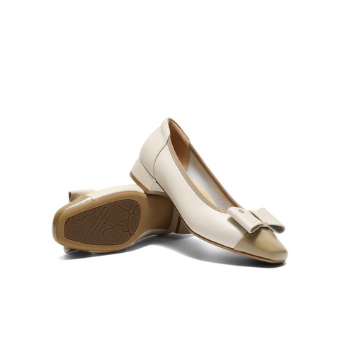 百丽撞色气质单鞋女2025秋新商场同款真皮小方头浅口单鞋E1B1DCQ5