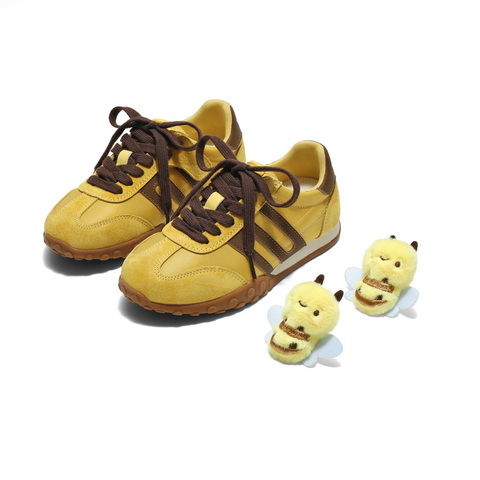 百丽拼色德训鞋女童2025春新商场同款舒适运动休闲鞋60720A85