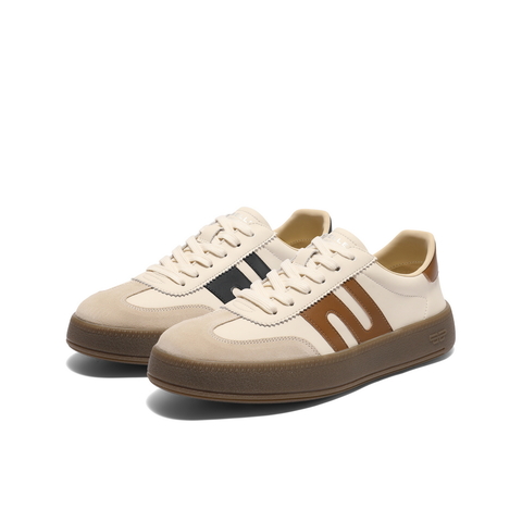 百丽时尚撞色休闲板鞋男2025新款秋季商场同款厚底德训鞋8UD01CM5