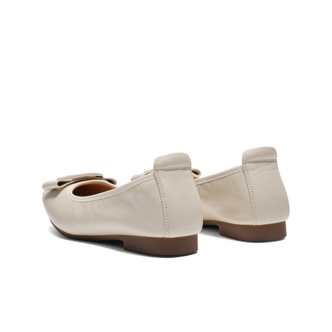 百丽气质方扣平底便鞋女2025秋新商场同款真皮软底单鞋E3W1DCQ5