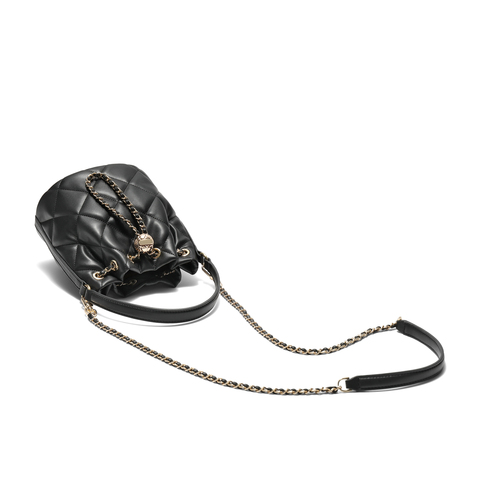 百丽包女2025秋新商场同款休闲小香风单肩斜挎手提水桶包X7403CX5