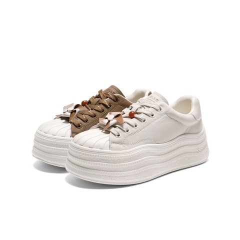 百丽波浪底百搭小白鞋女2025秋新商场同款串珠休闲板鞋E7K1DCM5